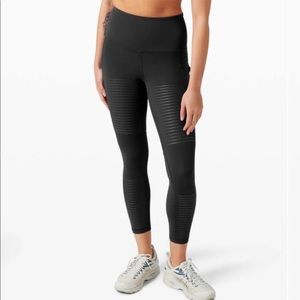 Lululemon rogue renegade tight size 4